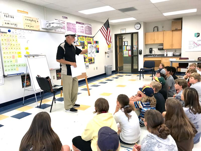 Artist With Special Connection to State Street Speaks to Students About Career